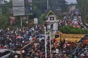Atasi Macet Tugu Jam, Kapolres Sintang Usul Pelebaran Jalan dan Pembangunan Pos Polisi Permanen