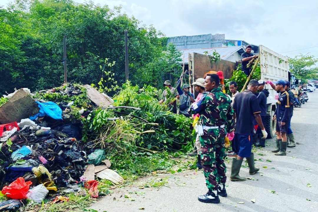 Masalah Sampah di Kota Sintang Menumpuk, Wabup Ronny Ajak Warga Hidupkan Kembali Budaya Gotong Royong