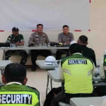 Polsek Tayan Hilir Latih Satpam PT ICA Tingkatkan Kemampuan Pengamanan