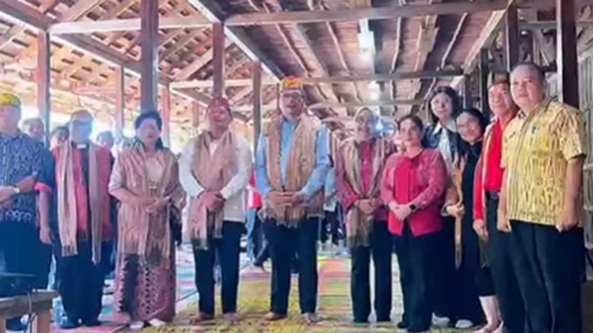 Kemenkum Kalbar Dorong Pelindungan Kekayaan Intelektual bagi Penenun Kain Pantang Sintang