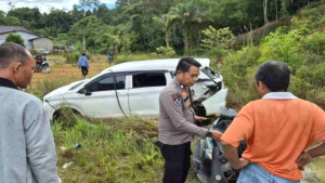 Mobil Diduga Pecah Ban, Kecelakaan di Batang Tarang Tewaskan Ayah dan Anak