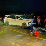 Motor dan Mitsubishi Xpander Bertabrakan di Sekayam Sanggau, Satu Pengendara Luka
