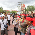 Kapolres Sanggau Minta Waktu 3 Hari Koordinasi ke Polda Kalbar Terkait Tuntutan Warga Entikong-Sekayam