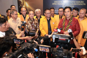 Buka Bimteknas di Pontianak, OSO Minta 525 Legislator Hanura Berani Koreksi Pemerintah Demi Rakyat