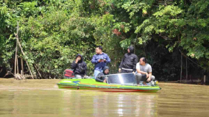 Polres Sekadau Susuri Sungai Sekadau, Cek Dugaan PETI usai Air Sungai Dilaporkan Keruh
