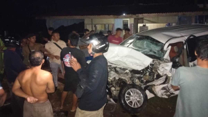 Kecelakaan Truk Tangki dan Xenia di Tayan Hulu Sanggau, Satu Pengemudi Terluka